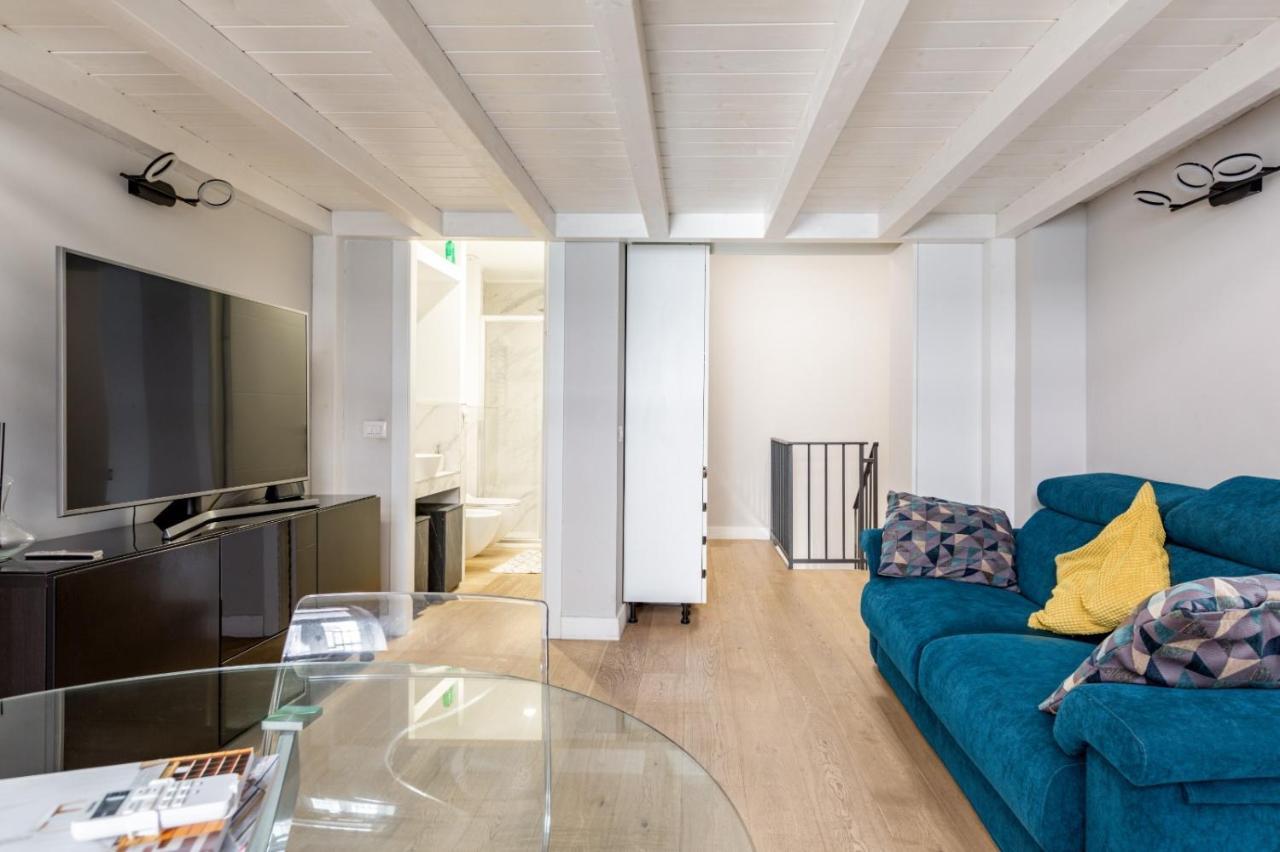 Modern Apt 300mt From Central Station! * Milaan