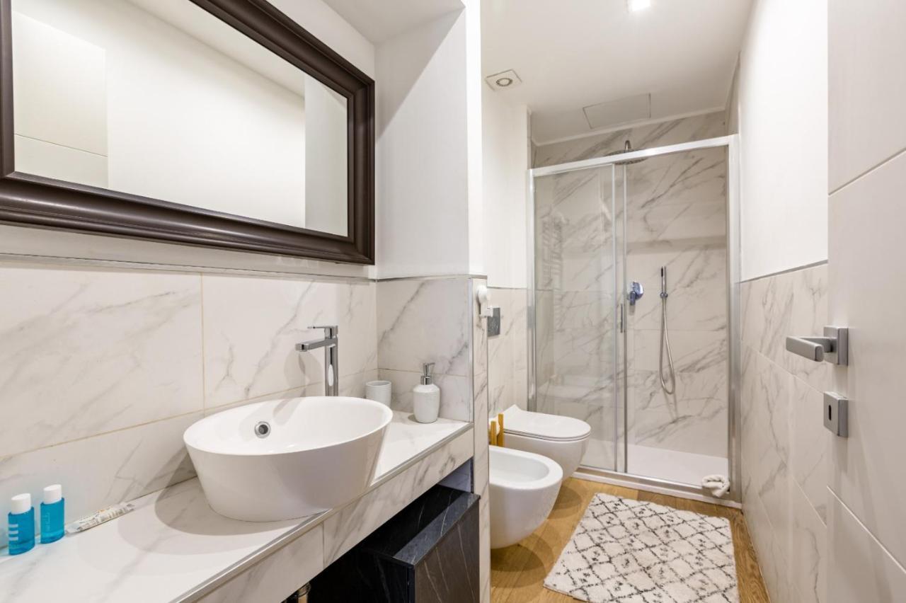 Modern Apt 300mt From Central Station! Appartement *